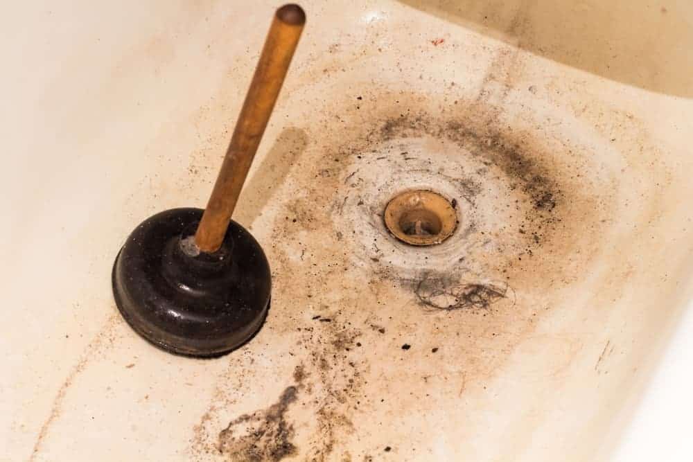 5 Tips To Unclog A Bathtub Drain, Unclog Bathtub With Standing Water