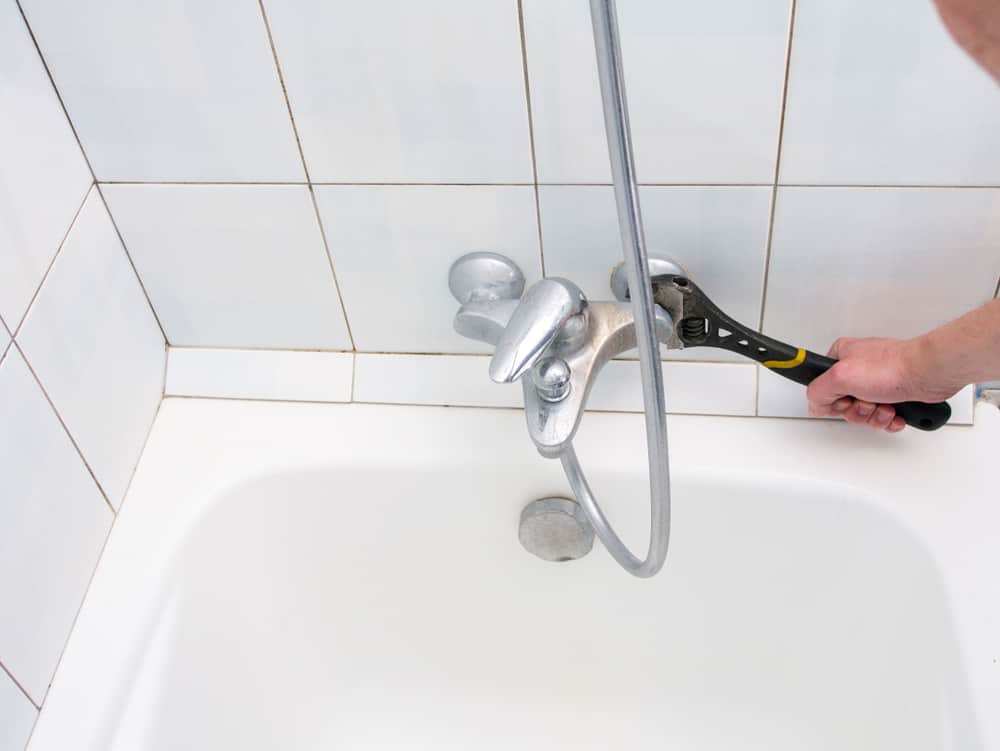 How to Fix Kitchen Faucet Leakage