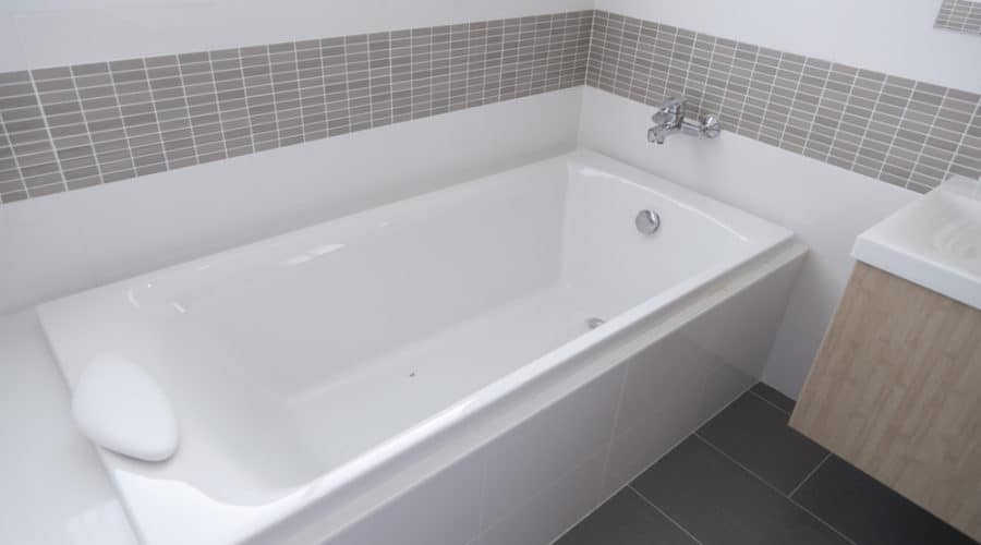 how to remove stains from acrylic bathtub
