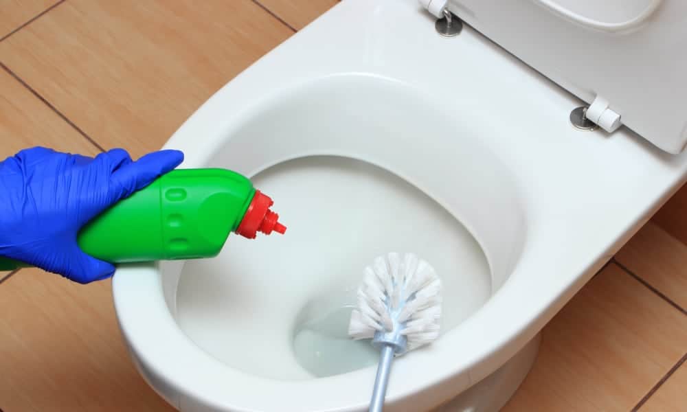 7 Tips to Remove Hard Water Stains from Toilet