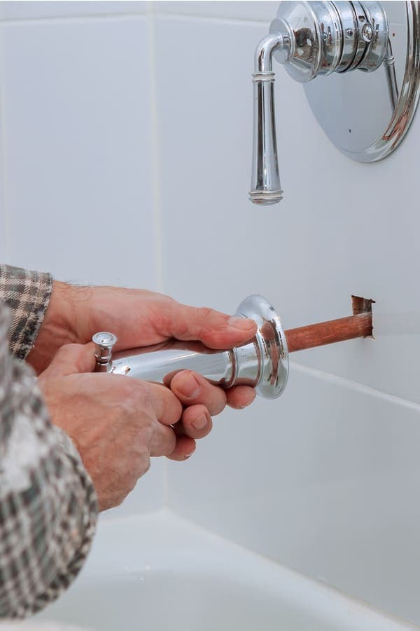 How To Fix A Shower Diverter Pull Up, How To Remove Bathtub Spout That Is Stuck