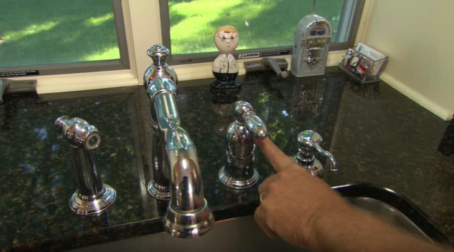 10 Steps To Fix A Leaky Kitchen Faucet