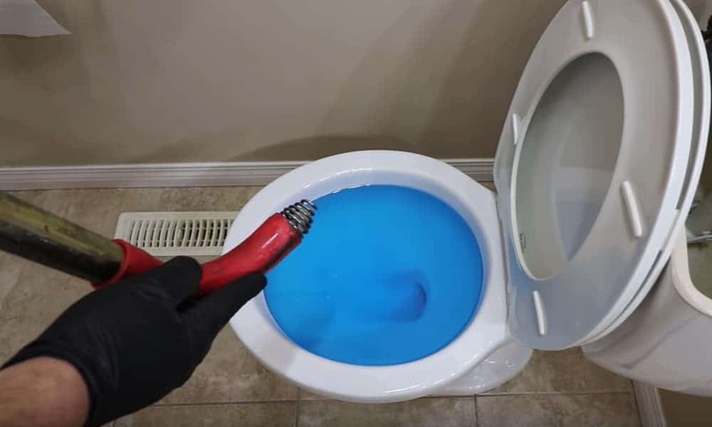 Clever Ways to Unclog a Toilet Without a Plunger