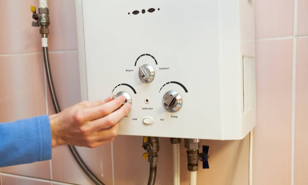 How to Turn On a Tankless Water Heater