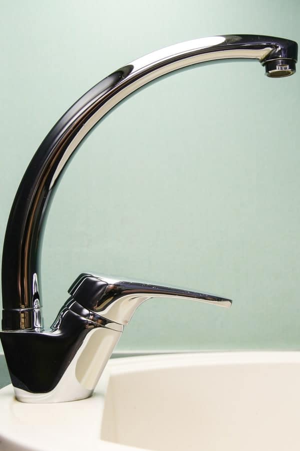 Single-handle faucet