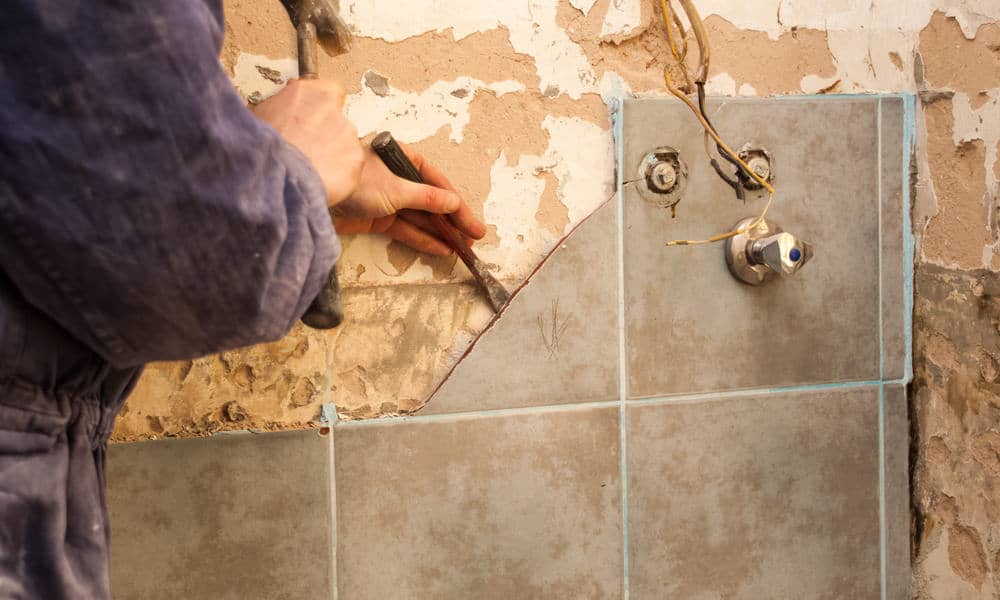 10 Easy Steps to Remove Bathroom Tiles