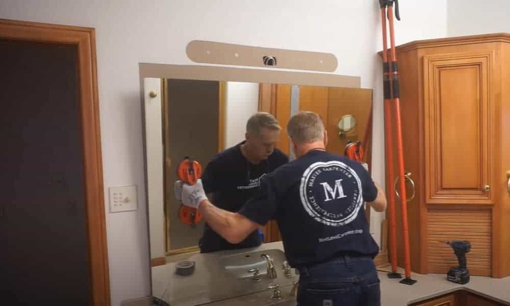 best way to remove bathroom mirror