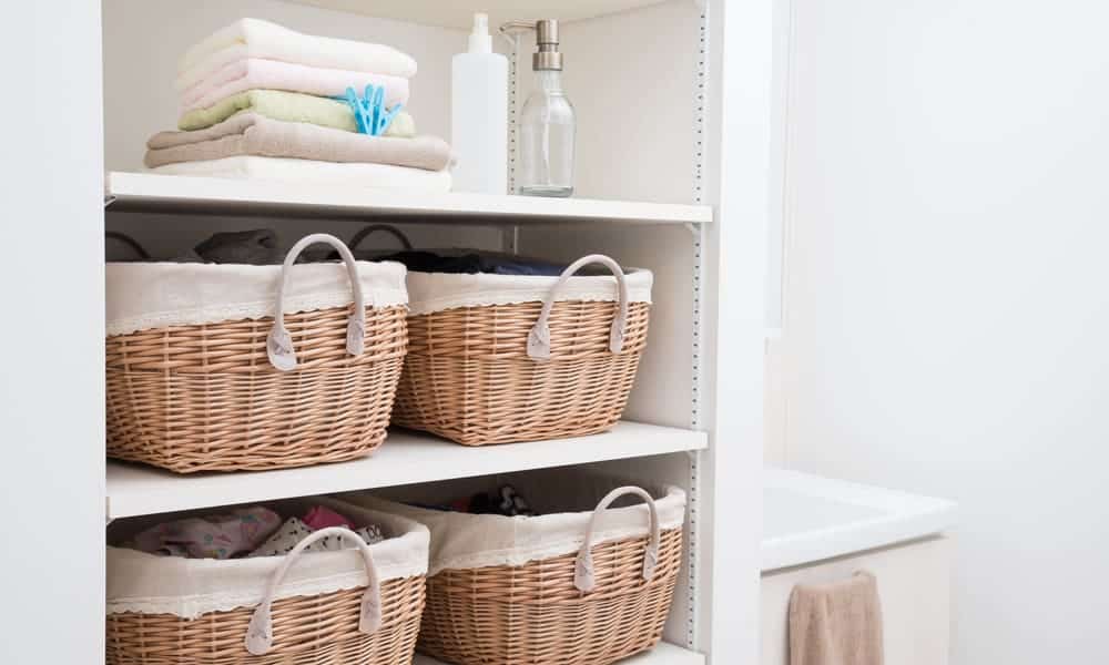 27 Homemade Bathroom Towel Storage Ideas You Can DIY Easily