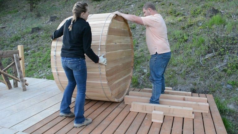 Build a Rustic Cedar Hot Tub for Under $1,000 – Make