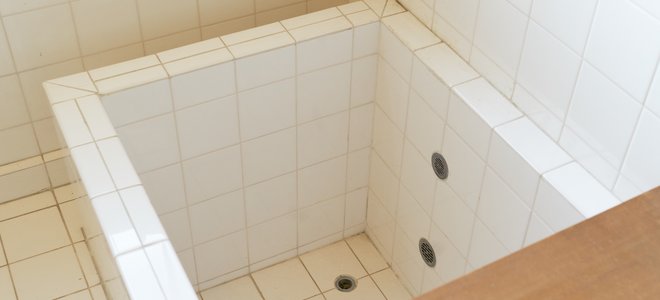 Japanese Soaking Tubs 101 – DoItYourself.com