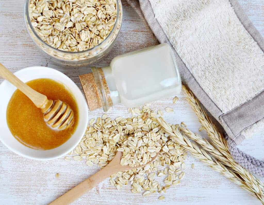 DIY Oatmeal + Milk + Honey Bath