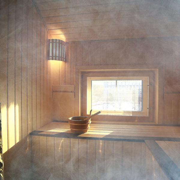 Sauna vs. Hot Tub: What’s the Difference?